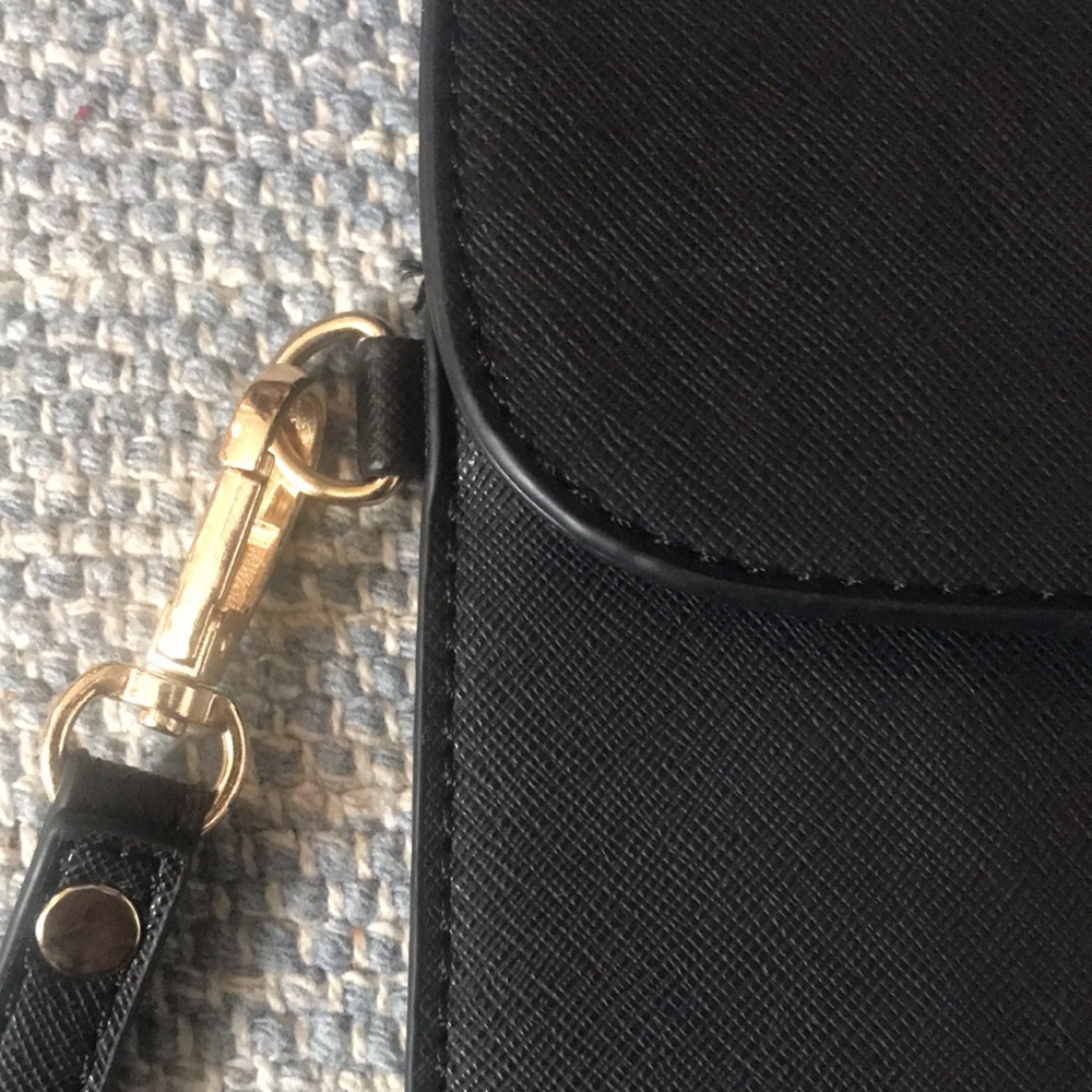 Elim & Paul Clutch In Black View 4